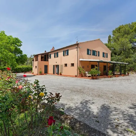 Delightful In Varano With Fireplace * Poggio (Marche)