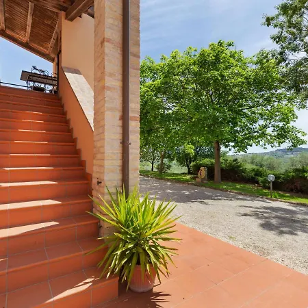 Delightful In Varano With Fireplace Villa *
