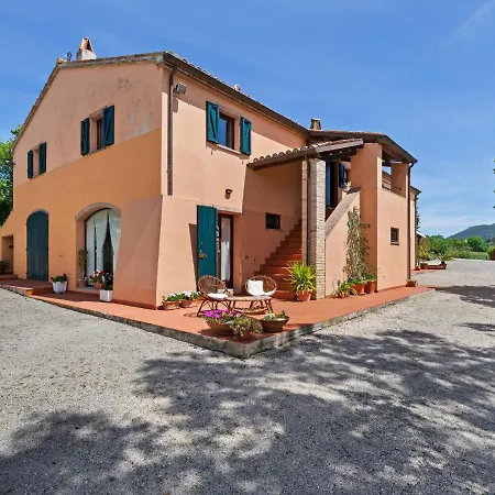 Delightful In Varano With Fireplace