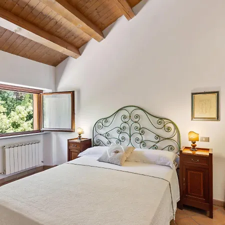 Villa Delightful In Varano With Fireplace *