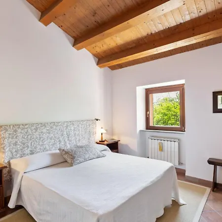 Villa Delightful In Varano With Fireplace Poggio (Marche)